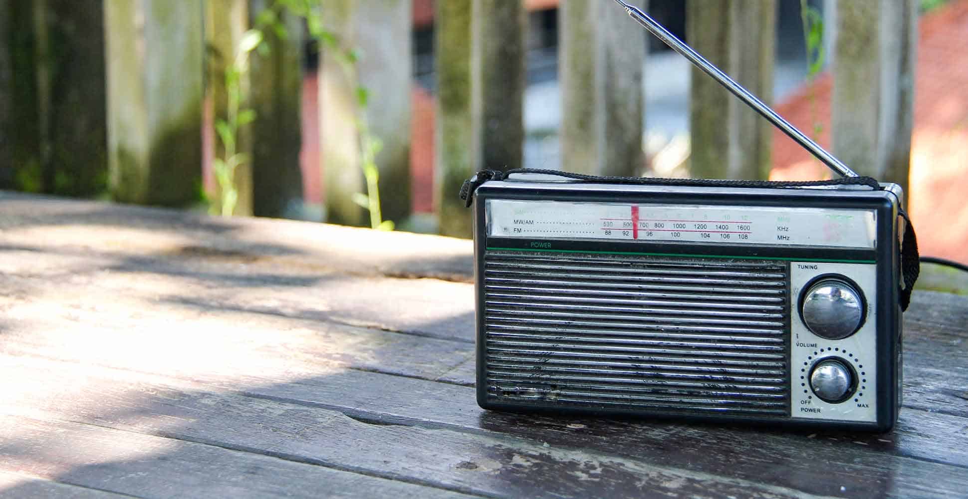 The Very Underrated, but Very Vital Transistor Radio – Para Shop Manila